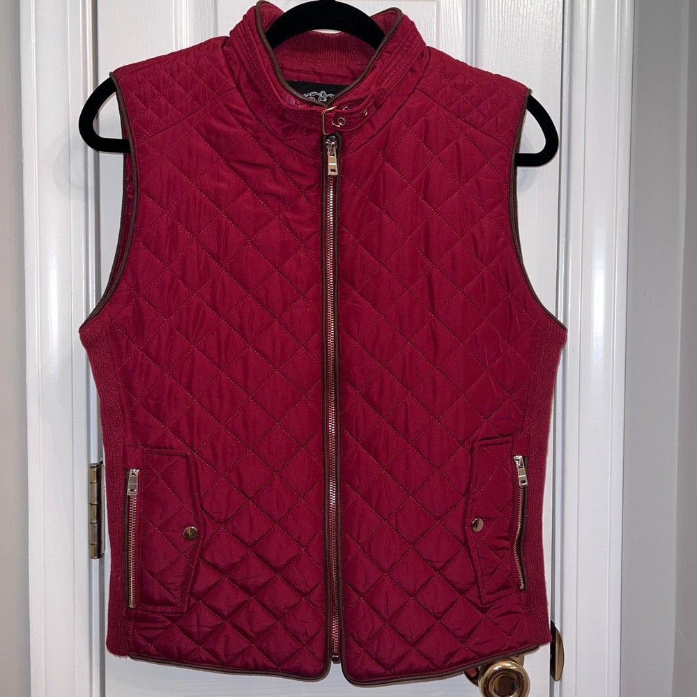 Chocolate USA Burgundy Quilted Vest Full Zip Buckle Collar Red Large